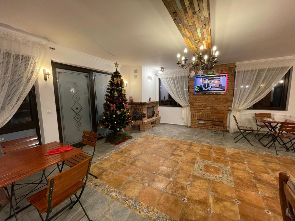 Casa Bicajeanului - Лаку Рошу Екстериор снимка